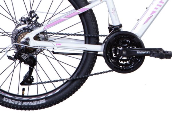 Stražnji kotač bicikla, lanac i pogon