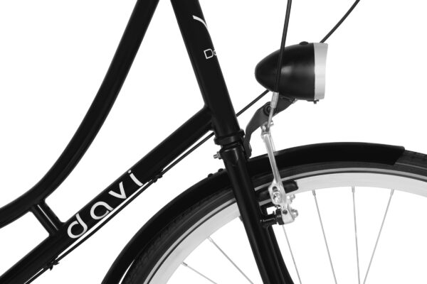 Crni bicikl s prednjim svjetlom i kočnicom