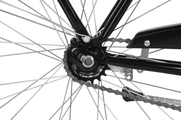 Pogonski lanac bicikla s kotačem i žbicama.